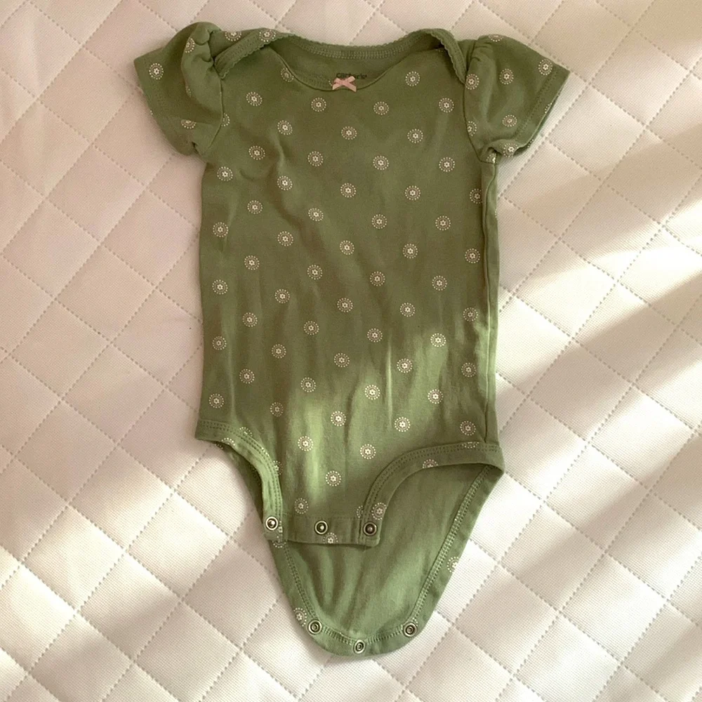 $5 for each item 8 pc cotton Baby Girl BUNDLE/LOT/HAUL of bodysuits size 12 mos
